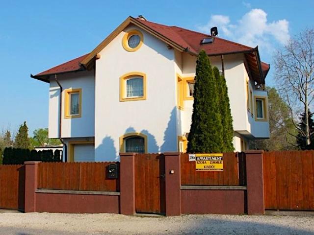 Csernai Villa Balatonfüreden a strandtól 400m-re