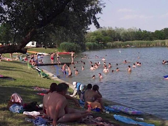 Pájer Kemping és Strand a Körös holtág homokos partján