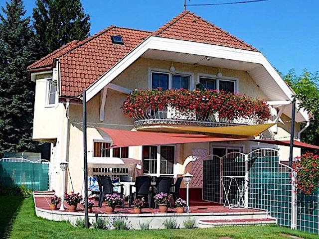 Adra Villa Balatonkenese