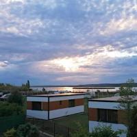 Surfcamping Relax Premium Modul Apartman Gárdony