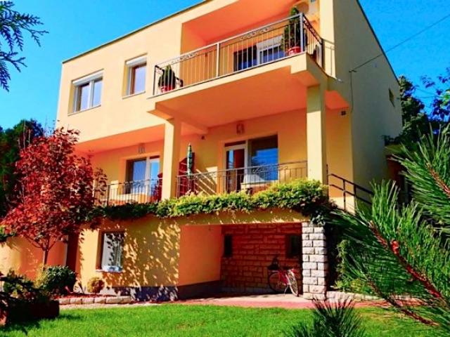 Almádi Apartman Balatonalmádi