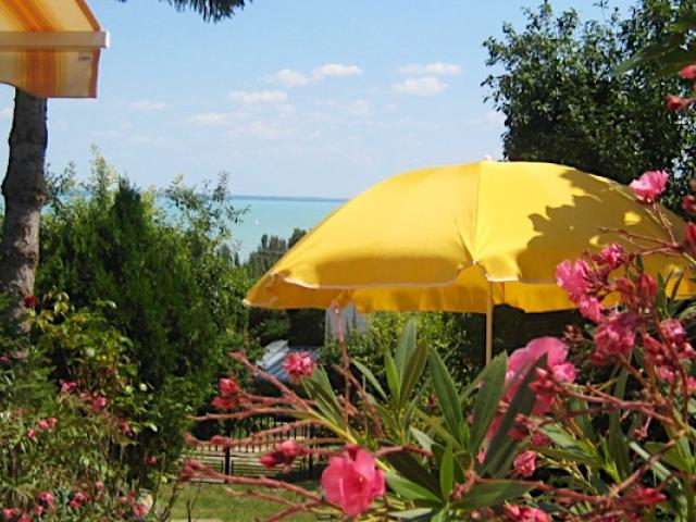 Nosztalgia Apartman Balatonalmádi