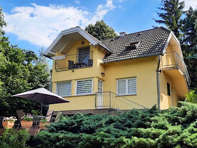 Gabi Apartmanház Balatonalmádi