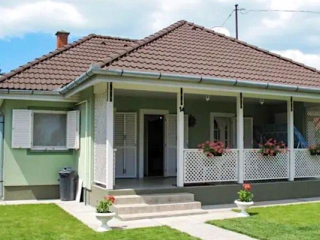 Egri Apartmanház Balatonfenyves