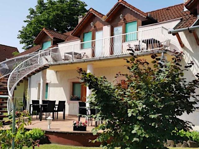 Flamingo Apartmanház Balatonlelle