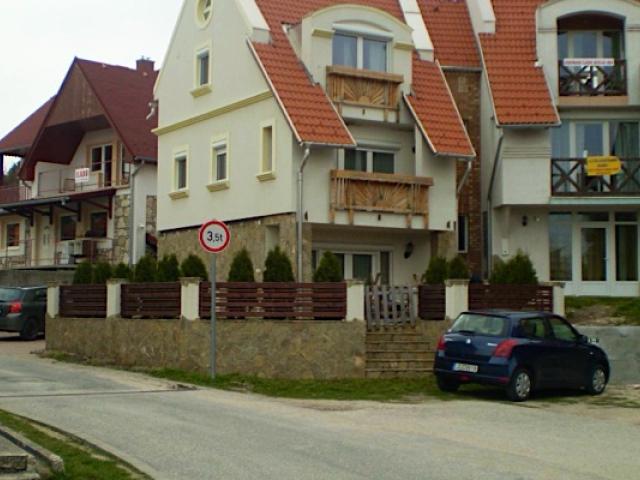 Lugas Apartman Csopak