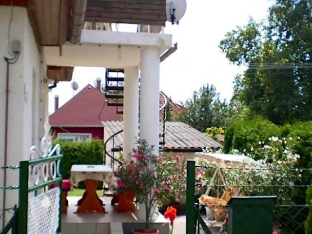 Leander Apartman Balatonfenyves