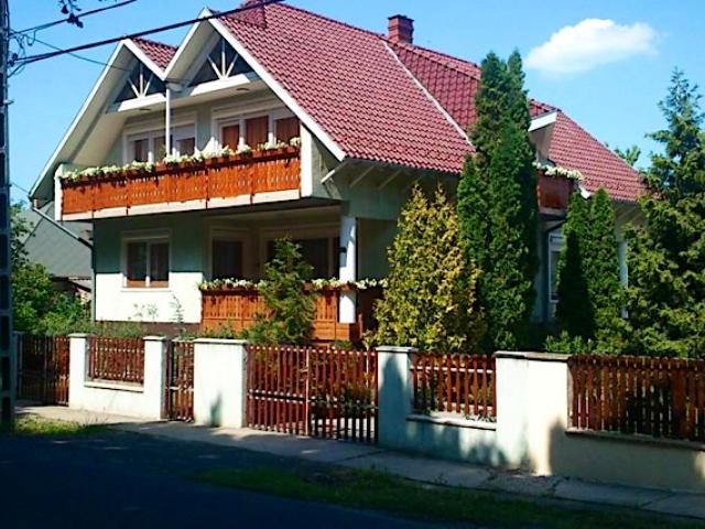 Bertalan Apartmanház Balatonföldvár