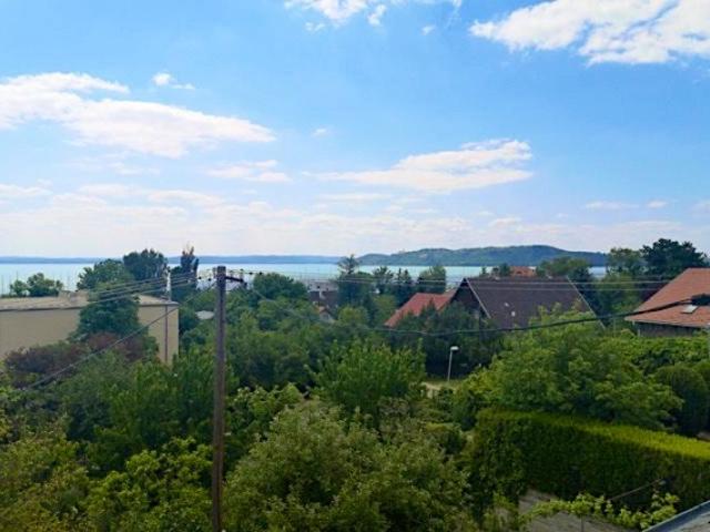 Császárfa Apartmanház Balatonfüred