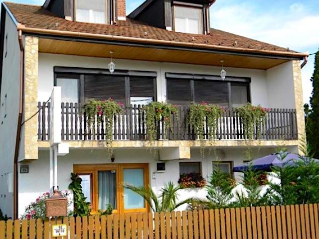 Villa Róza Apartman Balatonkeresztúr