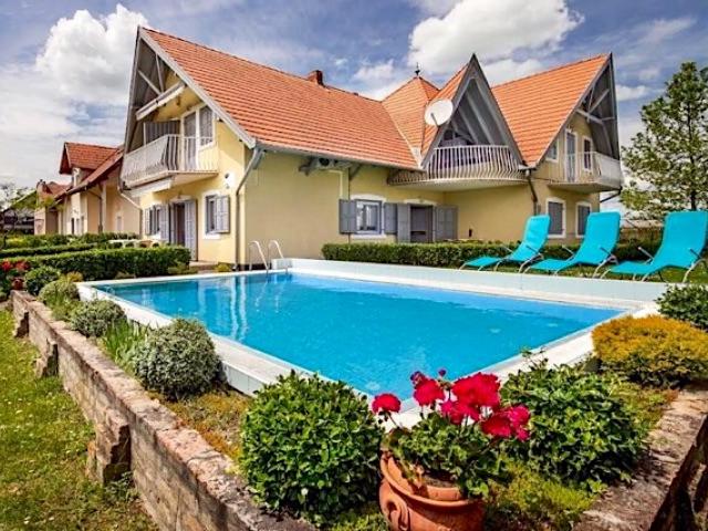 Familia 3 Apartman Balatonmáriafürdő