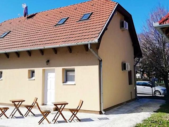 Pusztai Apartmanok Balatonszemes