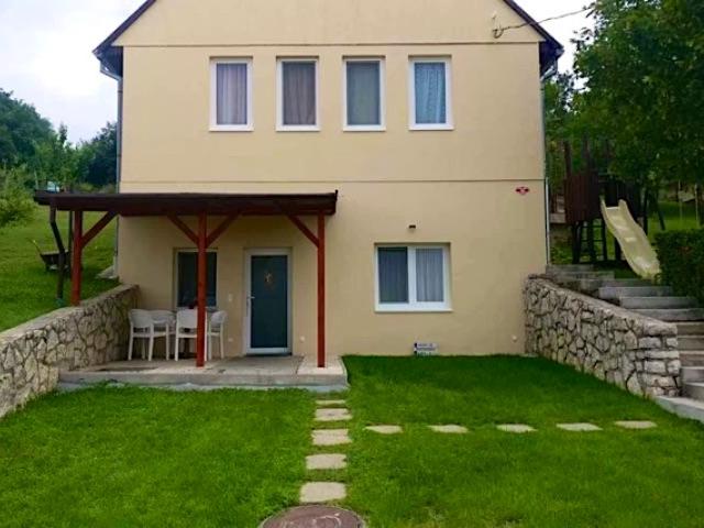 Hubi-Lak Apartman Balatonszőlős