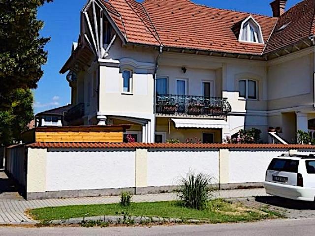 Apartmanház Sipos Siófok