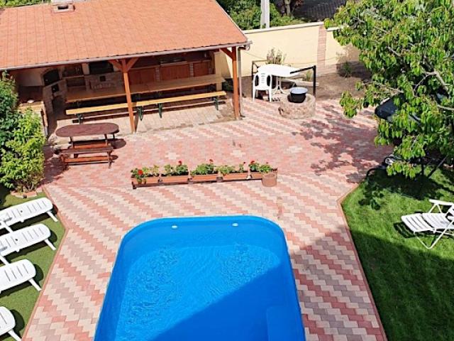 Brill Apartmanház Siófok