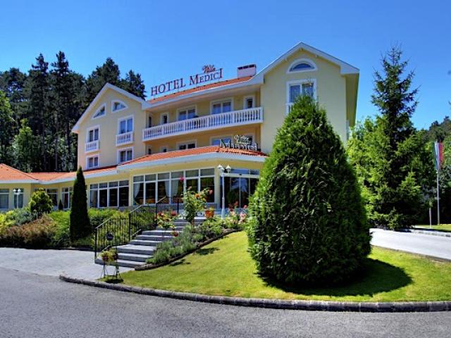 Villa Medici Hotel és Étterem Veszprém