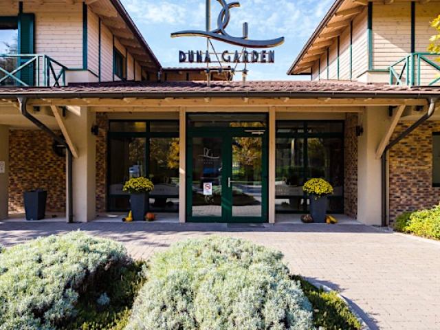 Duna Garden Hotel es Étterem Budapest