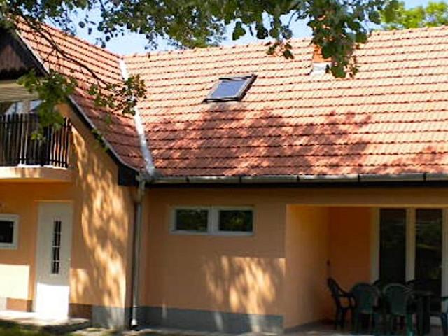 Vadrózsa Apartmanház Poroszló