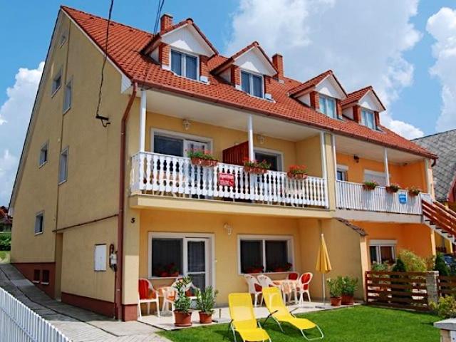 Erzsébet Apartmanház Balatonlelle