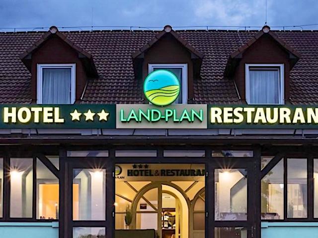 Land Plan Hotel & Restaurant Töltéstava