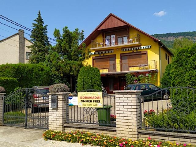 Anna-Ilona Apartman***Badacsonytomaj