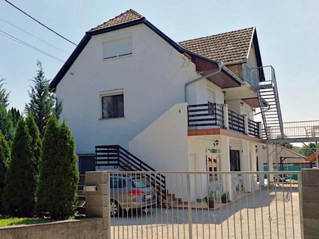 Beáta Apartman Balatonboglár