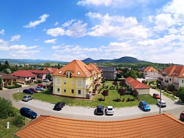 Orsika HillTop Apartman Eger